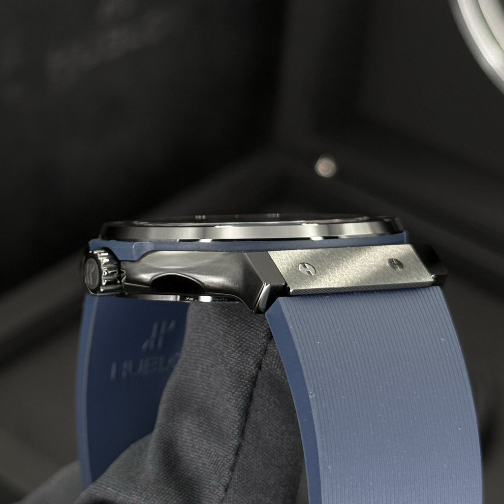 Hublot Classic Fusion Blue 45mm 511.CM.7170.RX