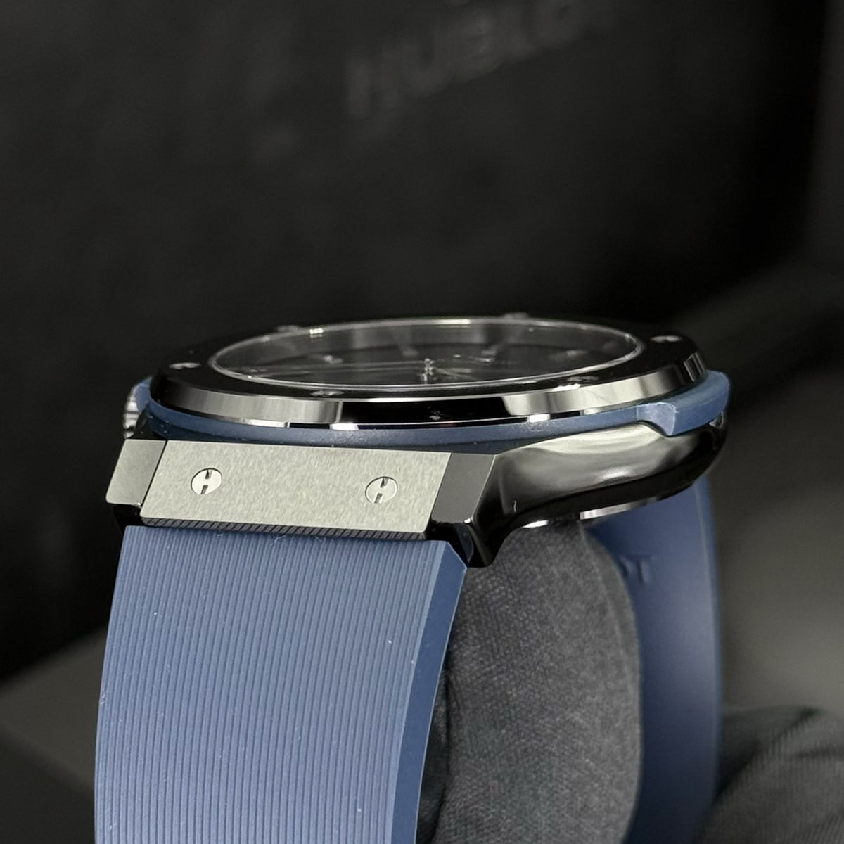 Hublot Classic Fusion Blue 45mm 511.CM.7170.RX