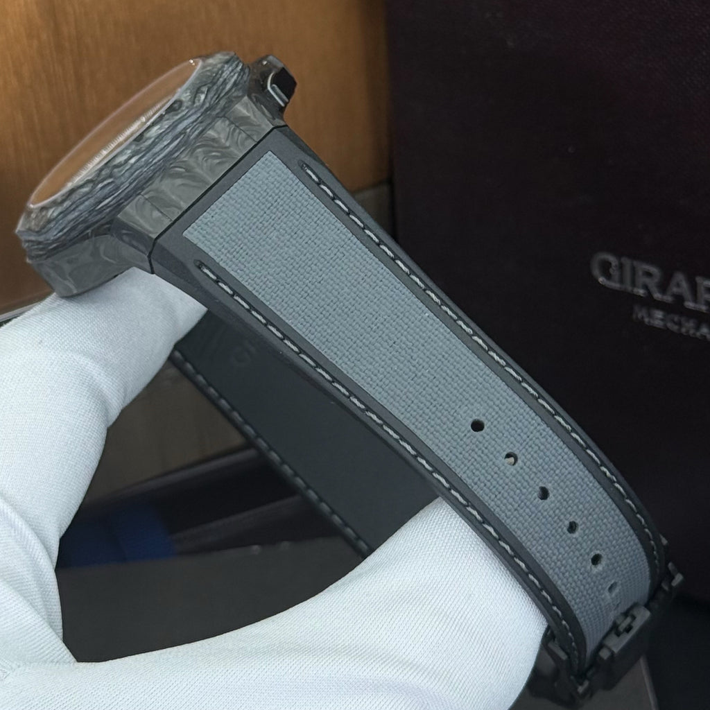 Girard Perregaux Laureato Absolute Rock Limited 81060-36-693-FH6A
