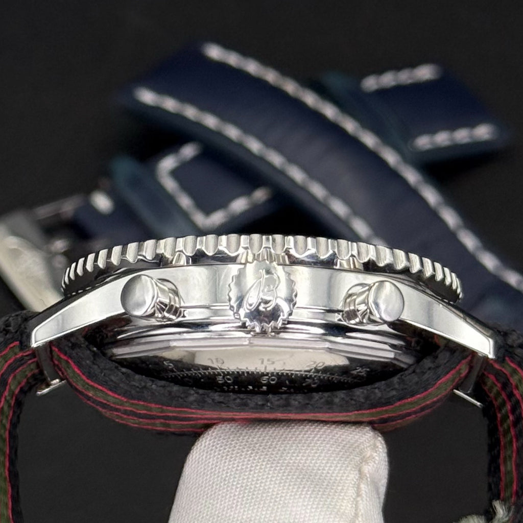 Breitling Navitimer