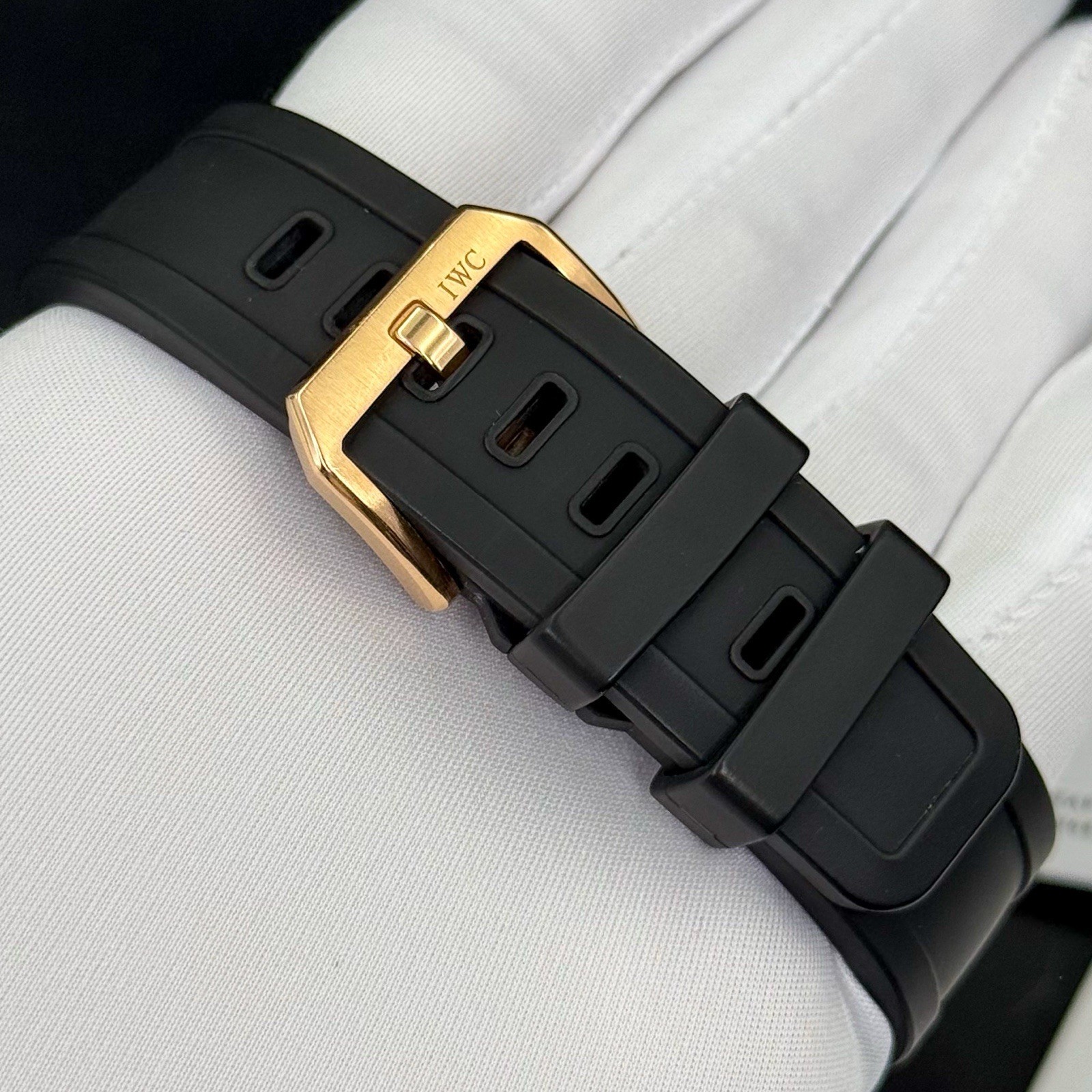 IWC Aquatimer IW376903 Flyback Chronograph 44mm 18K Rose Gold Box Papers - Image 12