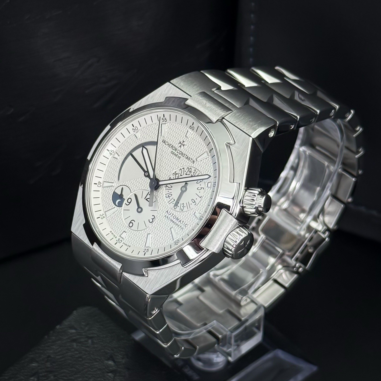 Vacheron Constantin Overseas Silver Men's Watch - 47450/B01A-9226 - Image 2