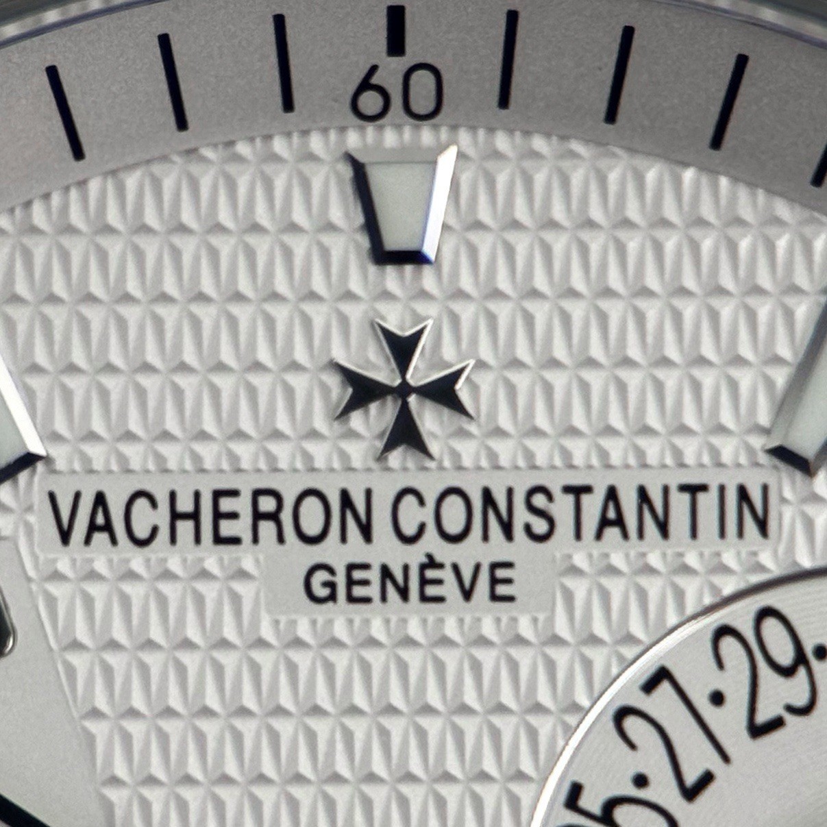 Vacheron Constantin Overseas Silver Men's Watch - 47450/B01A-9226 - Image 17