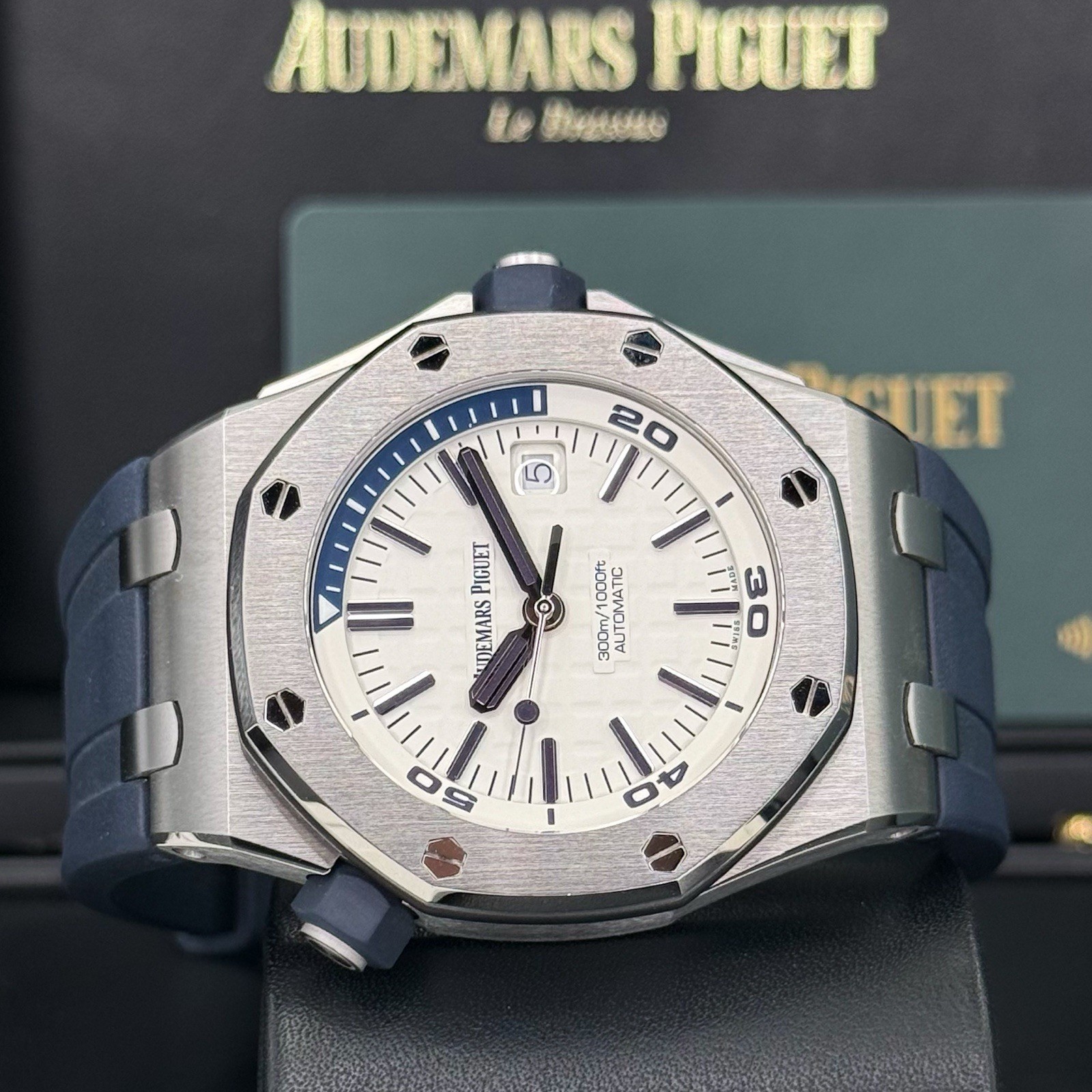 Audemars Piguet Royal Oak Offshore Admiral Men's Watch - 15710ST.OO.A010CA.01 - Image 2