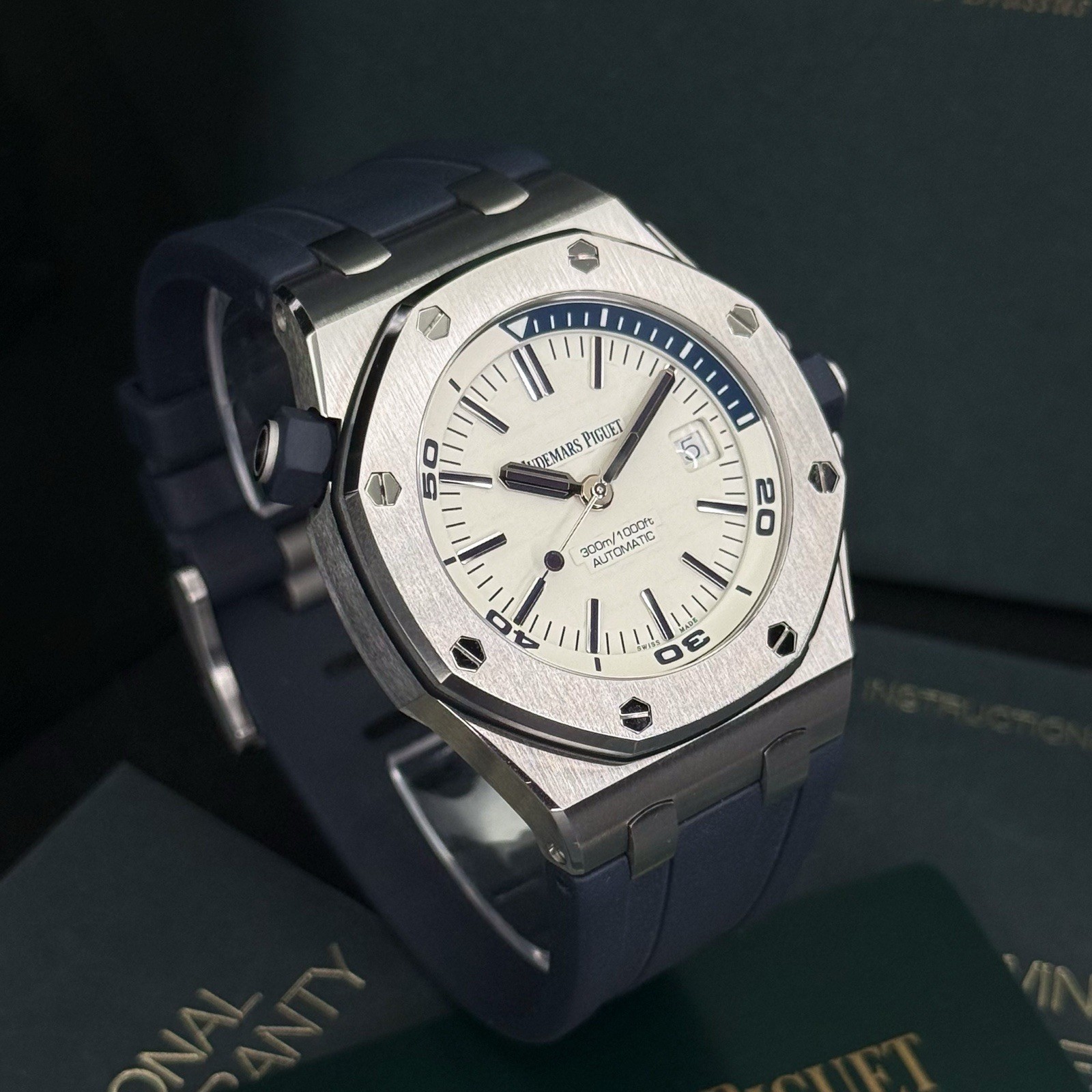 Audemars Piguet Royal Oak Offshore Admiral Men's Watch - 15710ST.OO.A010CA.01 - Image 4