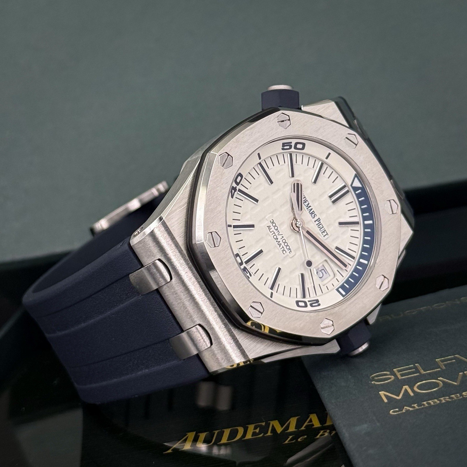 Audemars Piguet Royal Oak Offshore Admiral Men's Watch - 15710ST.OO.A010CA.01 - Image 7