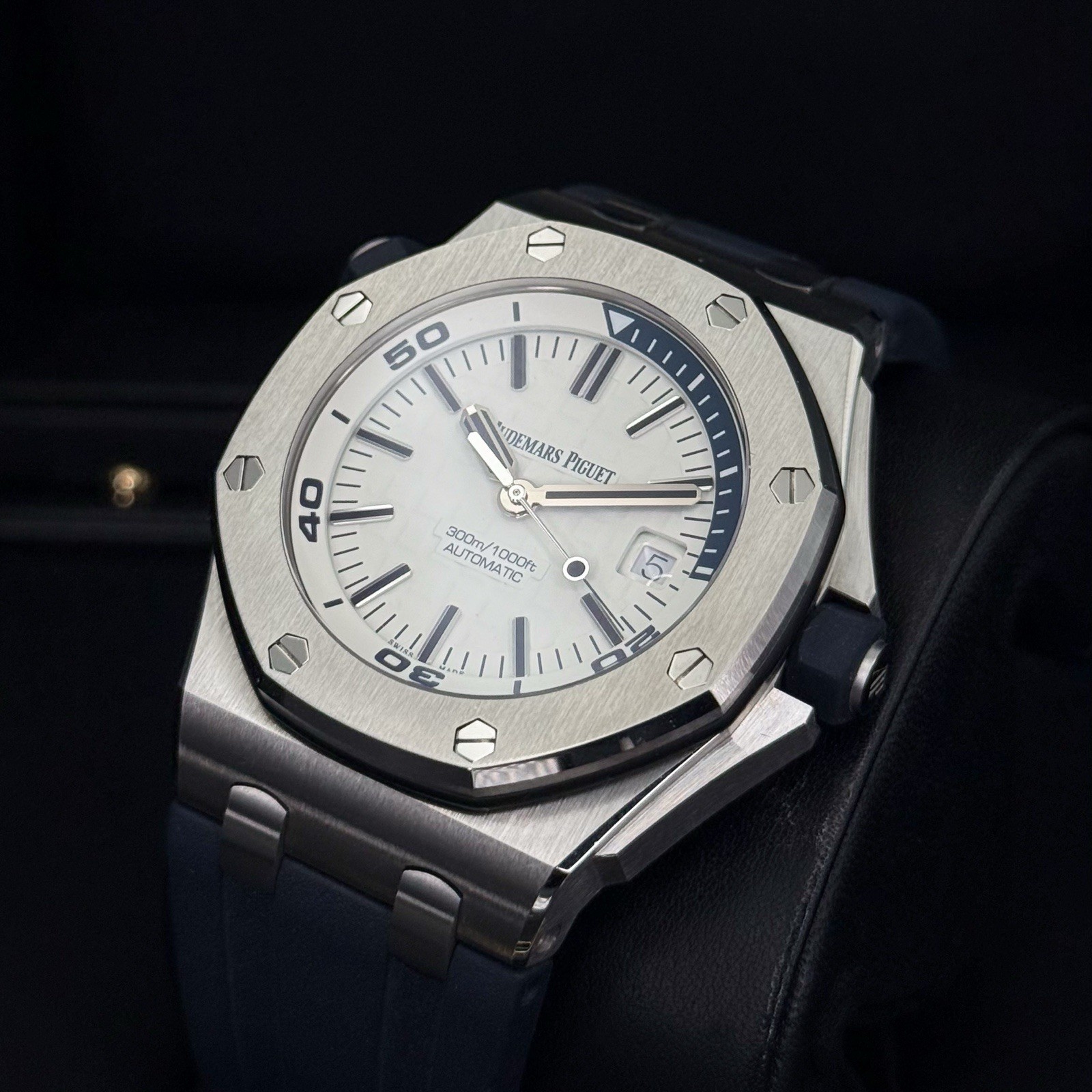 Audemars Piguet Royal Oak Offshore Admiral Men's Watch - 15710ST.OO.A010CA.01 - Image 8