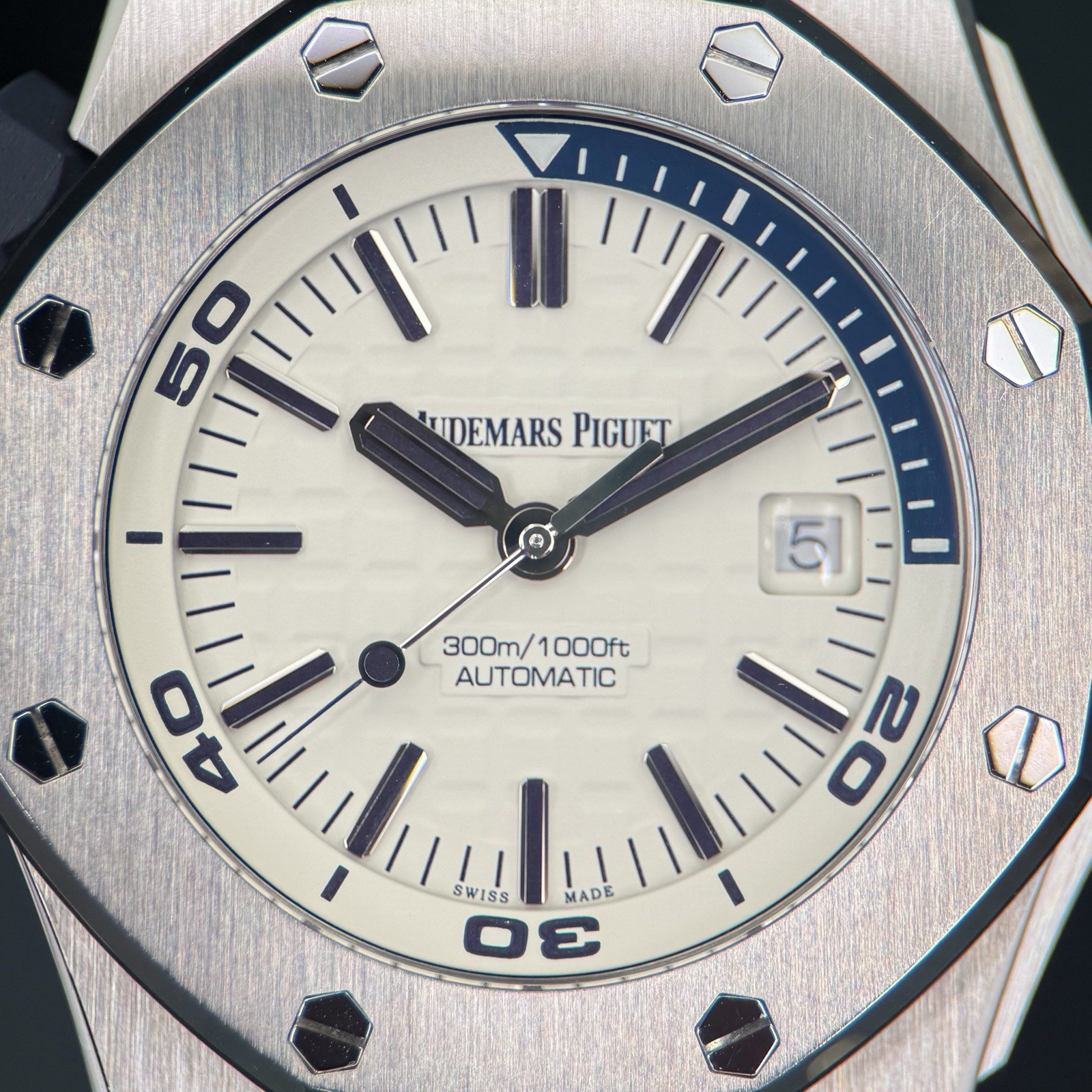 Audemars Piguet Royal Oak Offshore Admiral Men's Watch - 15710ST.OO.A010CA.01 - Image 11