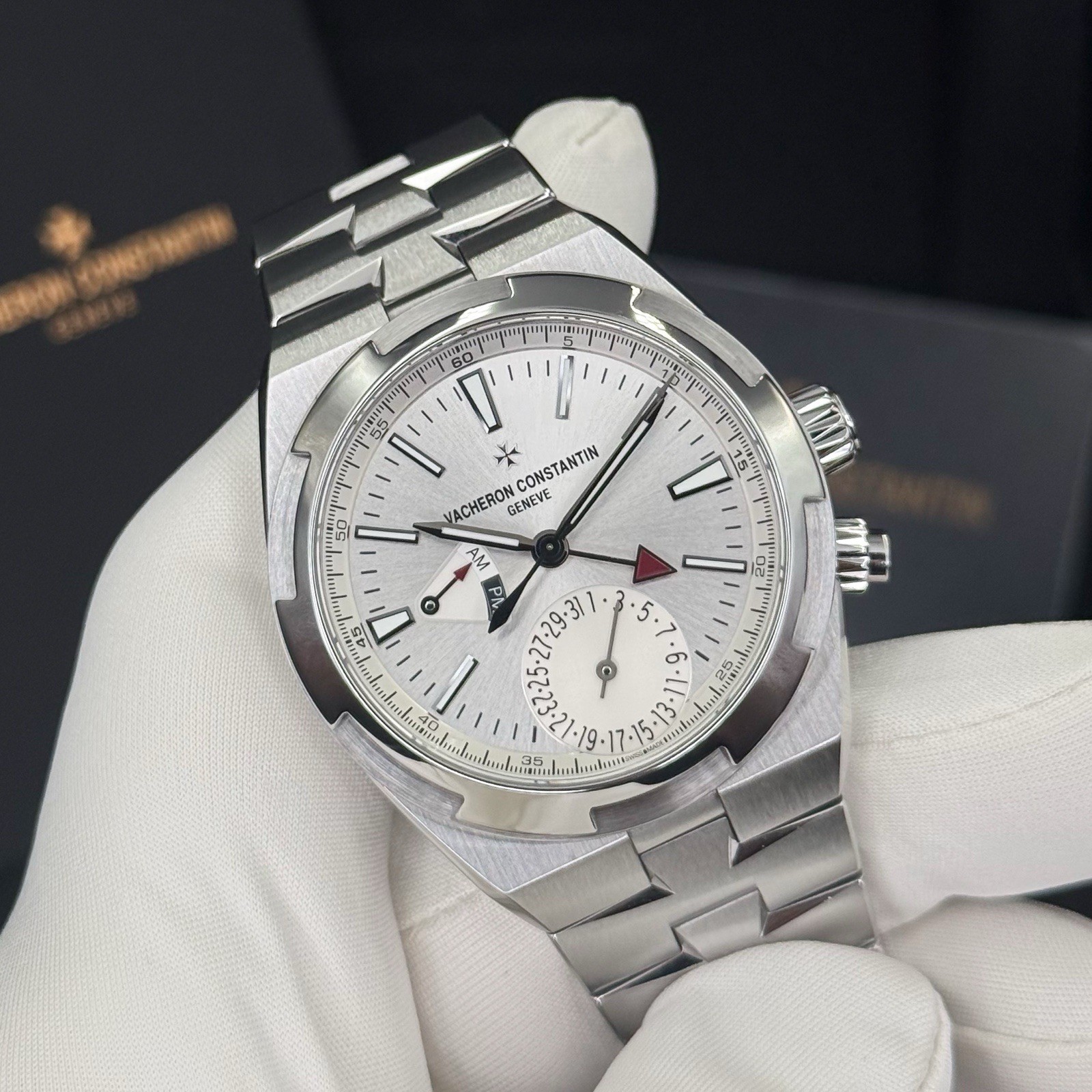Vacheron Constantin Overseas Dual Time Silver Dial Watch - 7900V/110A-B333 - Image 8