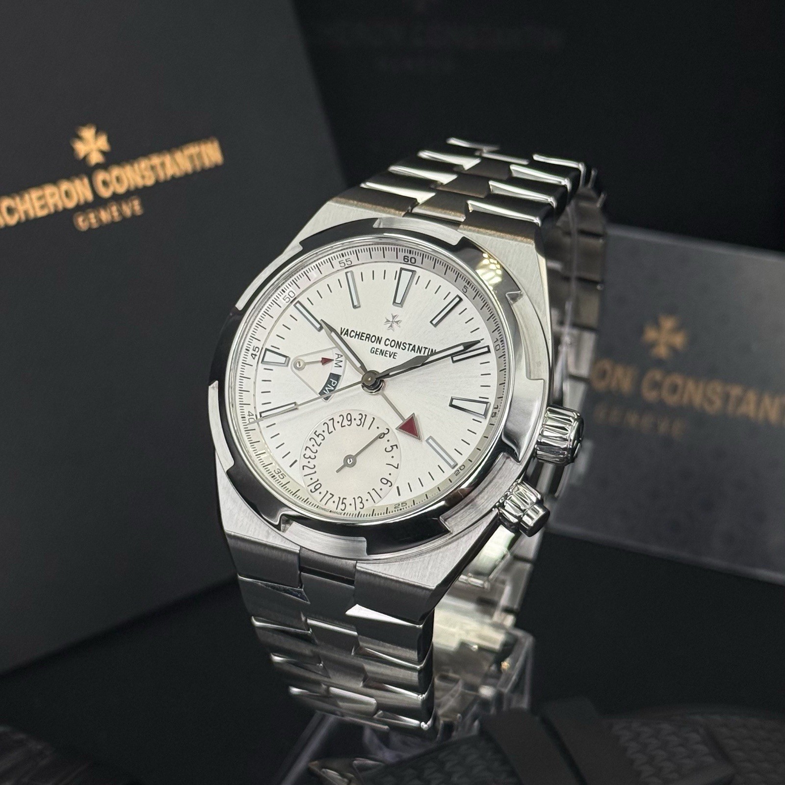 Vacheron Constantin Overseas Dual Time Silver Dial Watch - 7900V/110A-B333 - Image 9