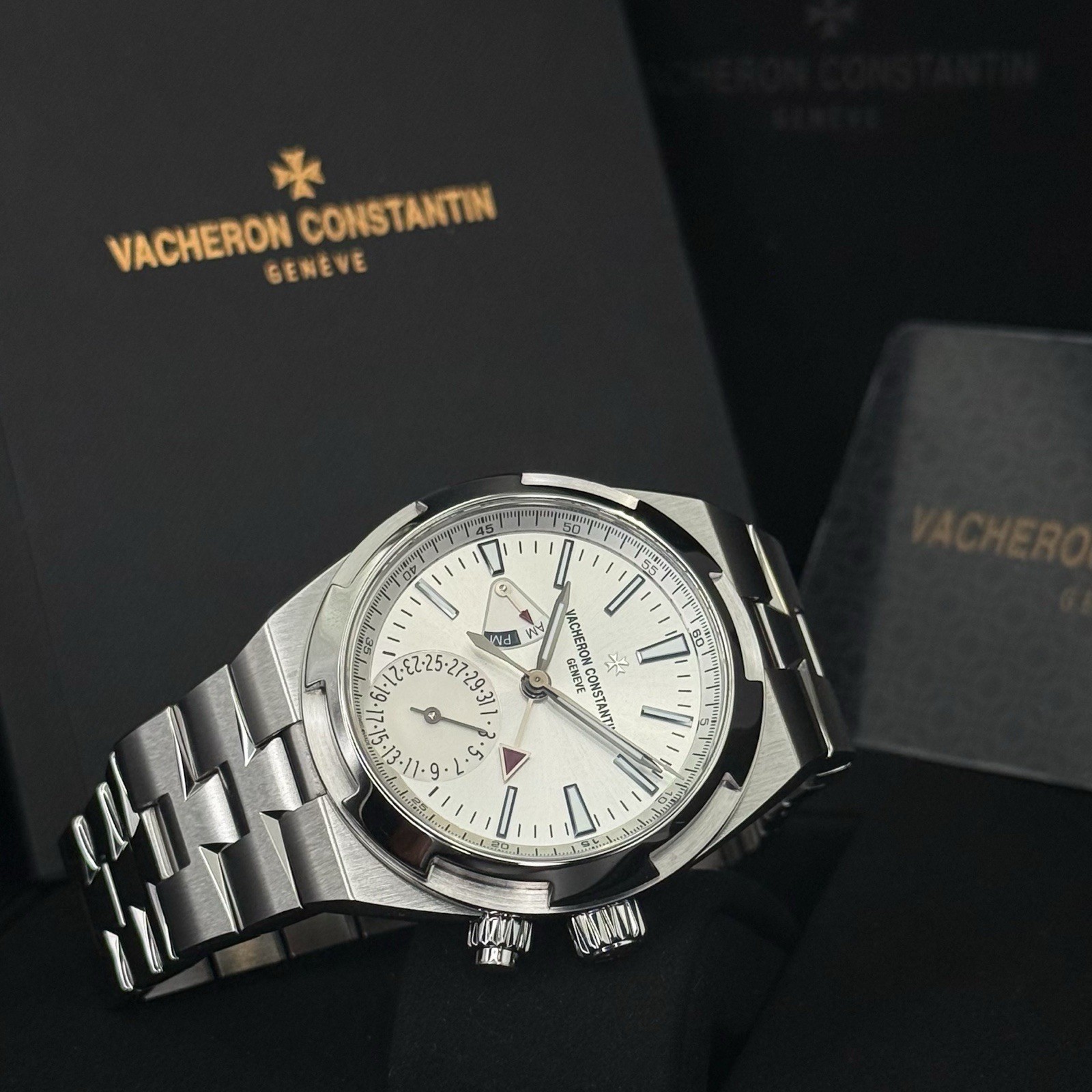 Vacheron Constantin Overseas Dual Time Silver Dial Watch - 7900V/110A-B333 - Image 12