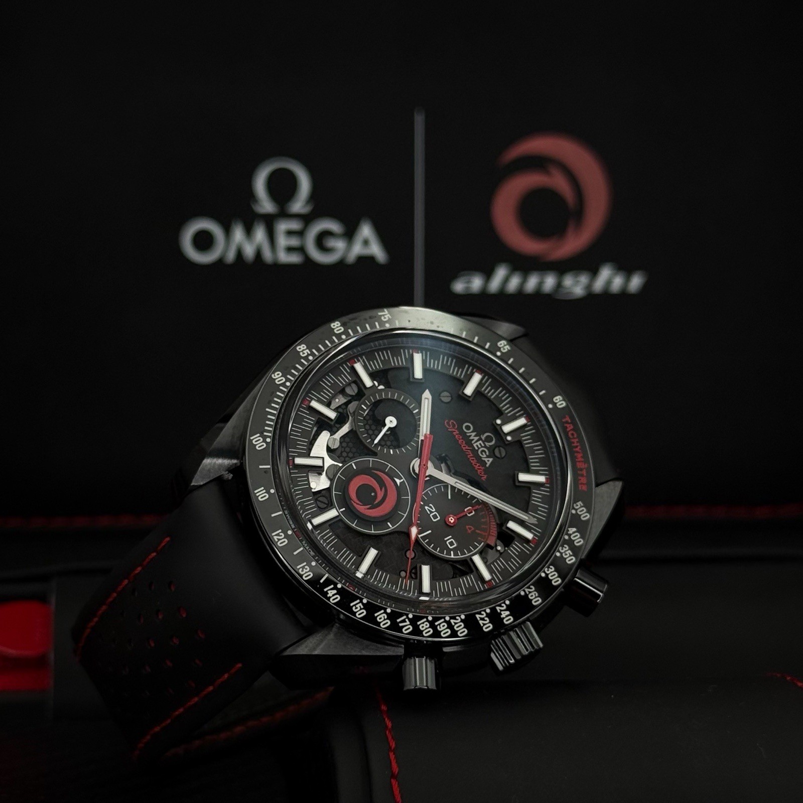 OMEGA Speedmaster Dark Side Of The Moon “Alinghi” Racing 311.92.44.30.01.002 - Image 4