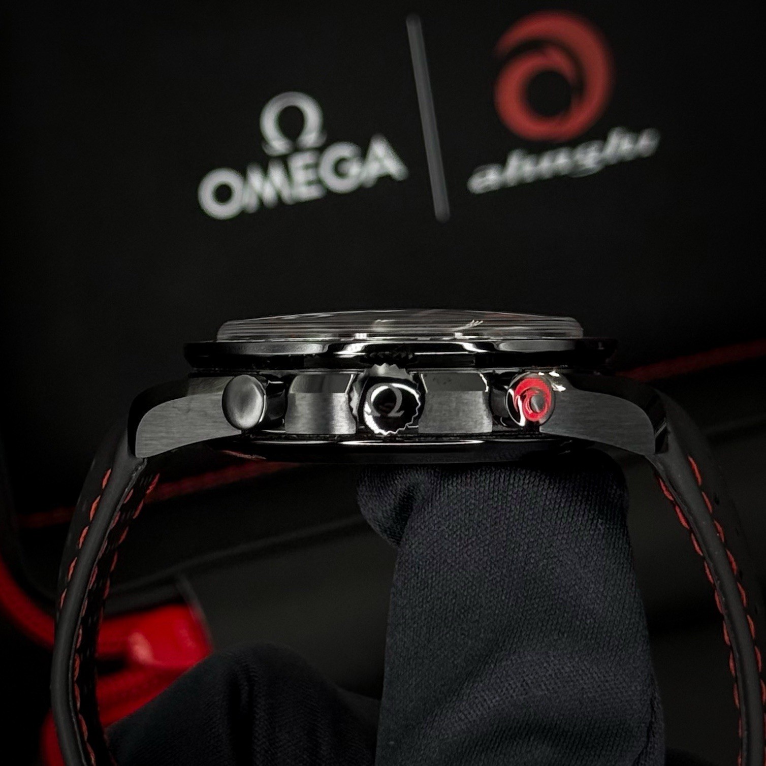 OMEGA Speedmaster Dark Side Of The Moon “Alinghi” Racing 311.92.44.30.01.002 - Image 15