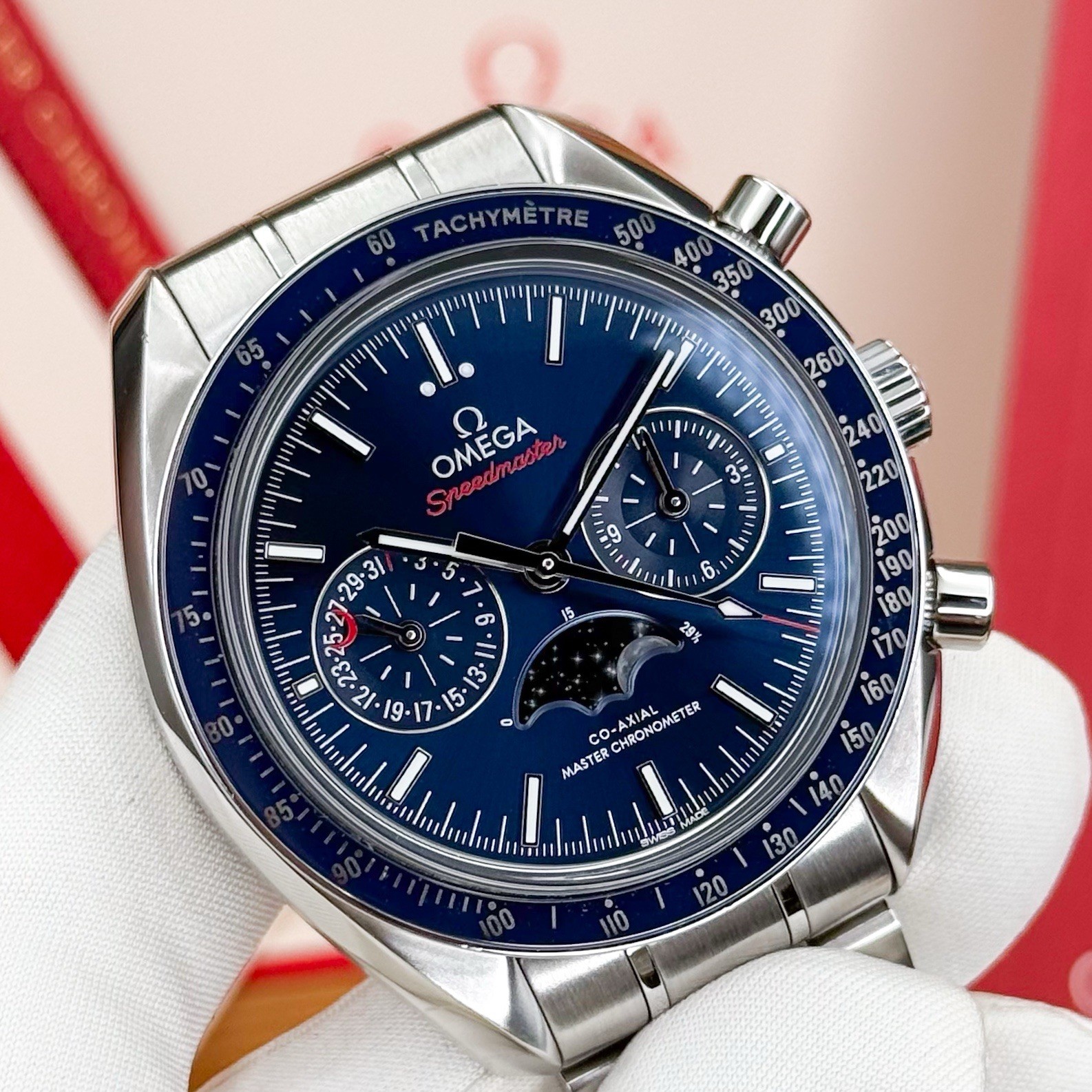 OMEGA Speedmaster Blue Dial Moonphase On Factory Bracelet 304.33.44.52.03.001 - Image 4