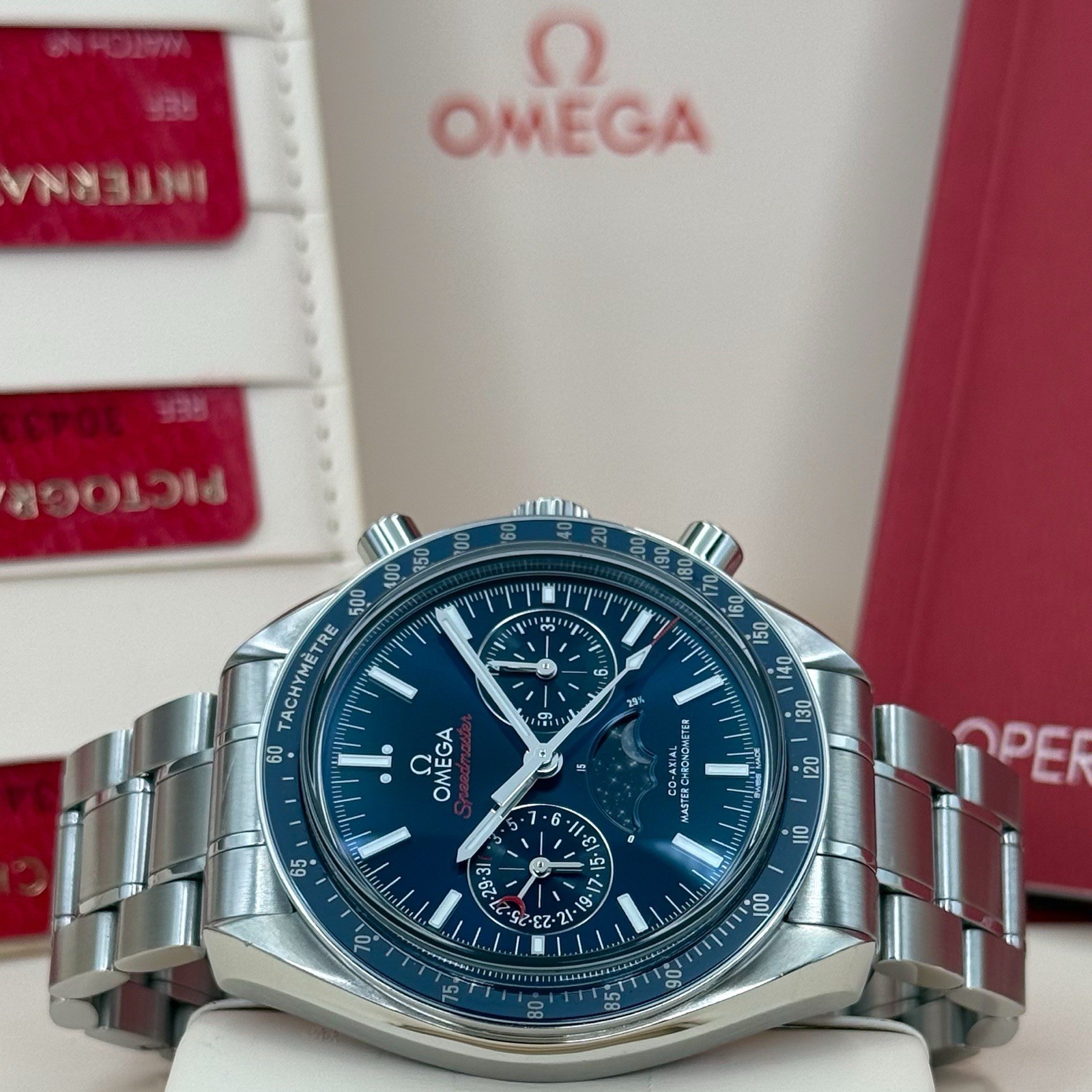 OMEGA Speedmaster Blue Dial Moonphase On Factory Bracelet 304.33.44.52.03.001 - Image 9