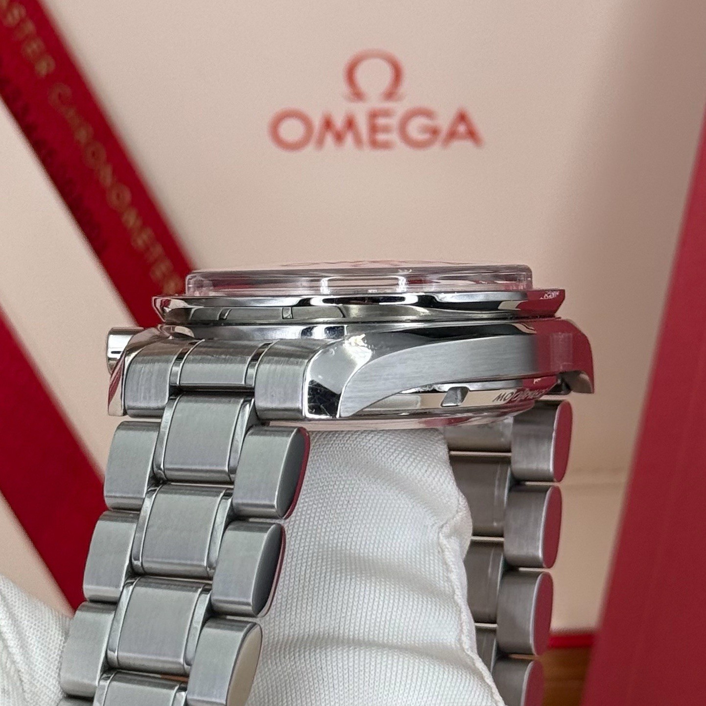 OMEGA Speedmaster Blue Dial Moonphase On Factory Bracelet 304.33.44.52.03.001 - Image 17