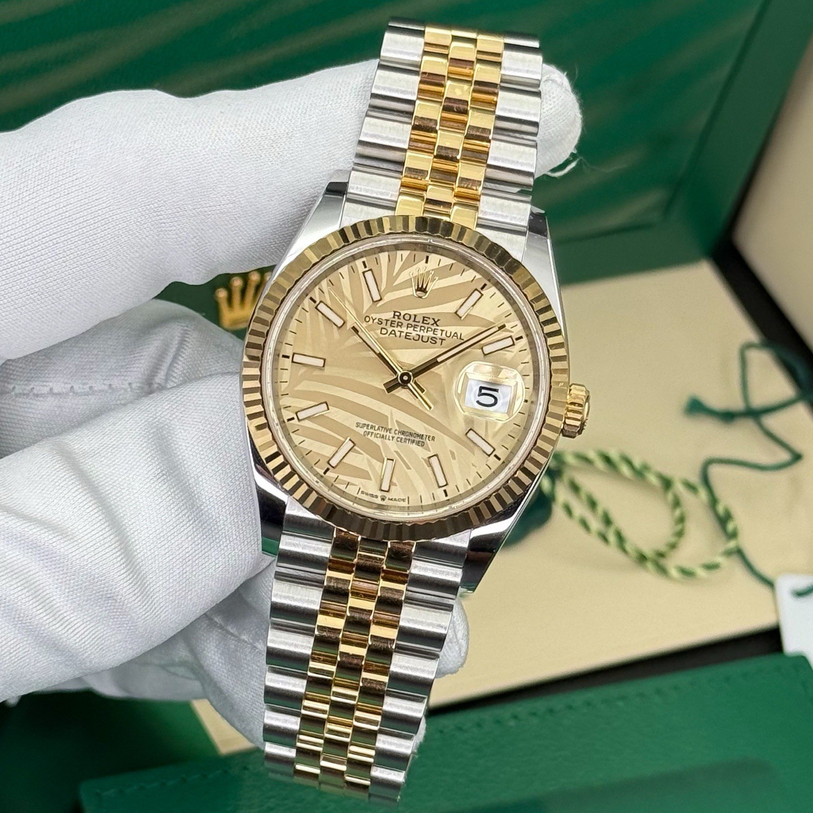Rolex Palm Motif Dial Datejust 36 126233 Yellow Gold Rolesor Jubilee Flutted - Image 7