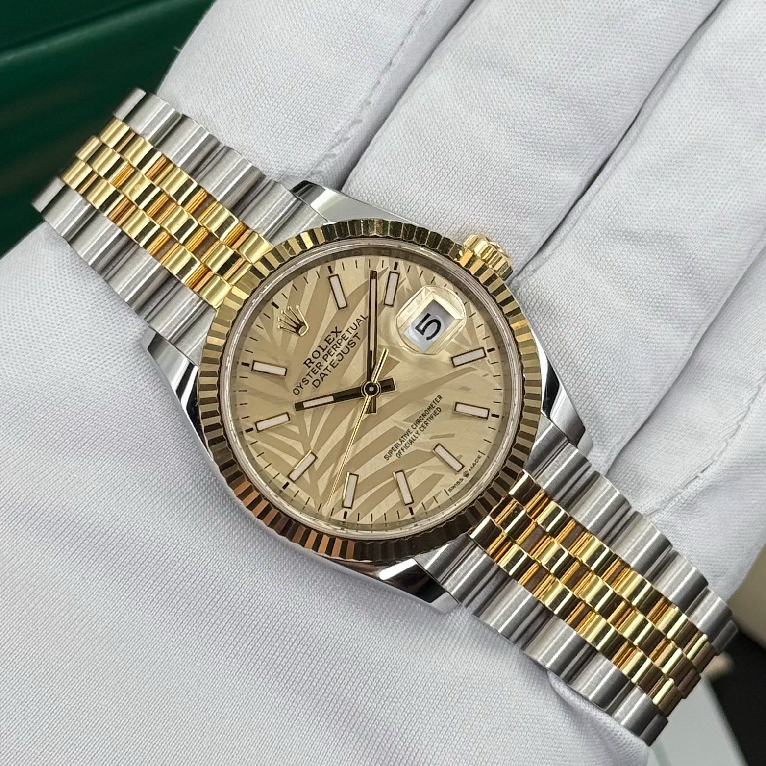 Rolex Palm Motif Dial Datejust 36 126233 Yellow Gold Rolesor Jubilee Flutted - Image 8