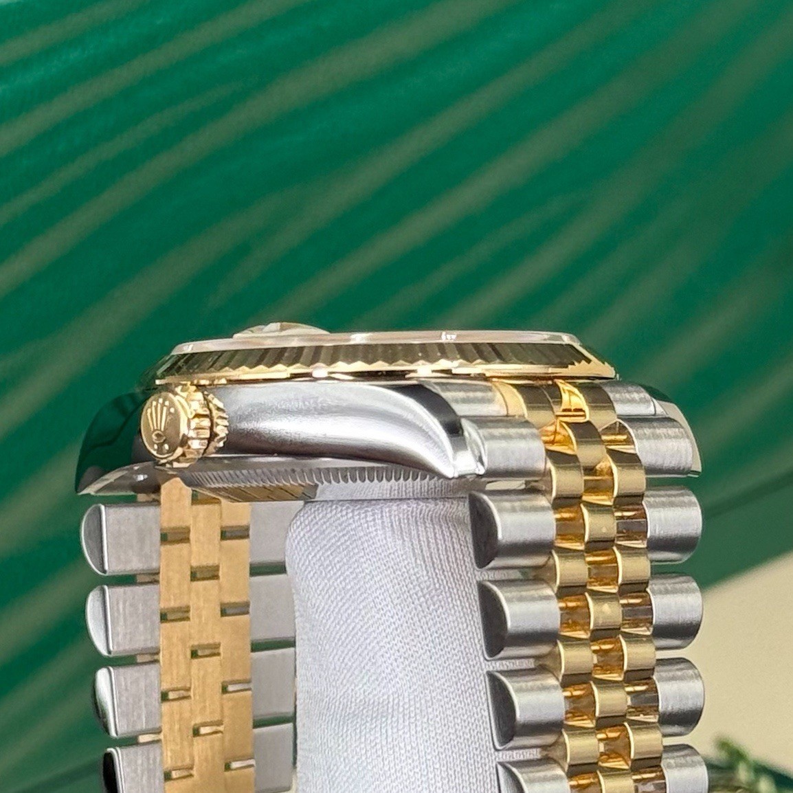 Rolex Palm Motif Dial Datejust 36 126233 Yellow Gold Rolesor Jubilee Flutted - Image 15
