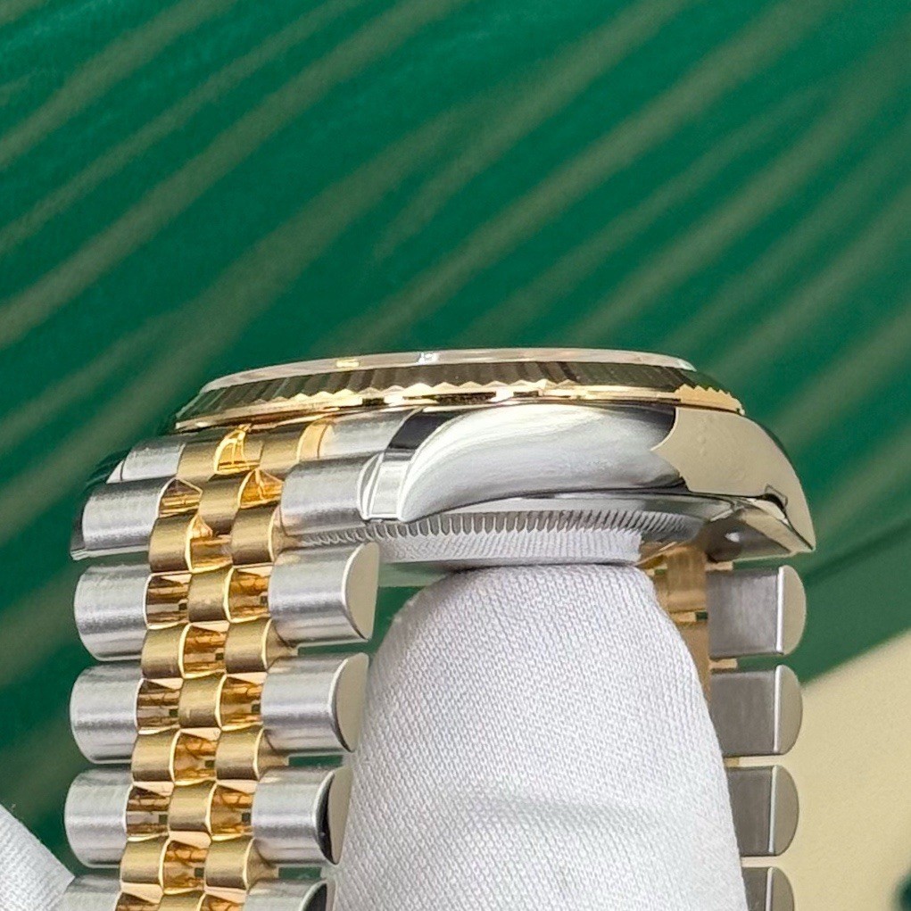 Rolex Palm Motif Dial Datejust 36 126233 Yellow Gold Rolesor Jubilee Flutted - Image 18