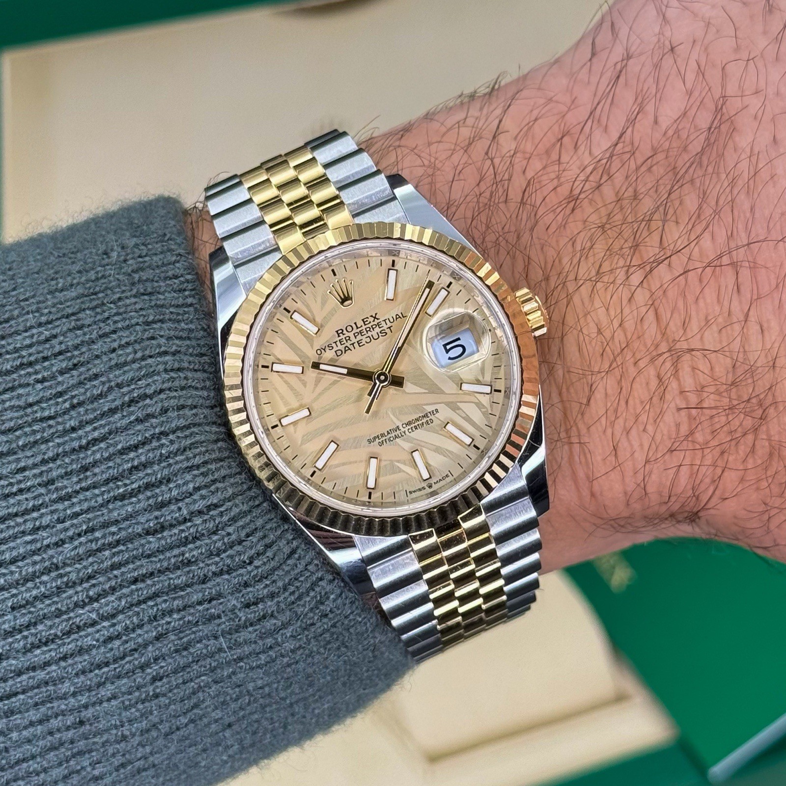 Rolex Palm Motif Dial Datejust 36 126233 Yellow Gold Rolesor Jubilee Flutted - Image 19